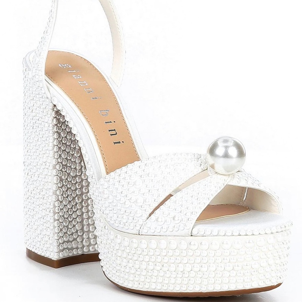 Gianni Bini Kemara Two Open Toe Embellished Pearl Platform Sandals Size 7